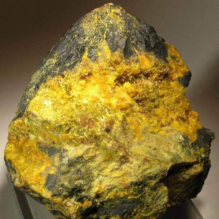 Uraninite